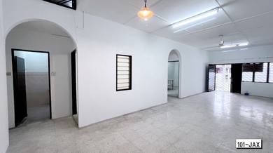 Tmn Klang Utama 1 Storey House 22x75 4r2b Good Condition Freehold Sale
