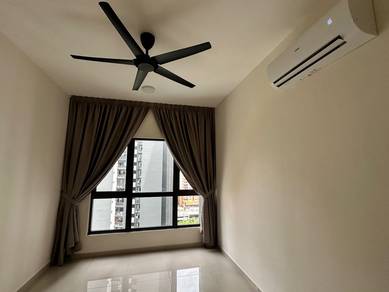 [air-cond , kitchen cabinet , dryer machine] D'quince Residences