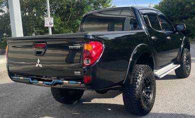 Mitsubishi TRITON 2.5 VGT GS FACELIFT (A)