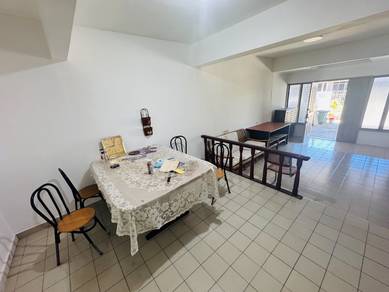 Towering Double Storey Terrace Intermediate House For Rent