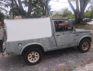 Suzuki JIMNY 1.3 (M) 4x4 LWB 1995 Sunroof