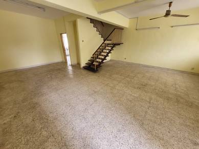 Oug 2 Storey Terrace House With More Parking Spaces For Rent