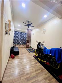 Indera Mahkota 15 * Teres Setingkat Untuk Dijual (Facing Open)