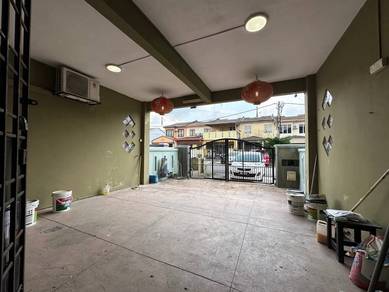 Double Storey Terrace House Taman Saujana Puchong SP7 Puchong