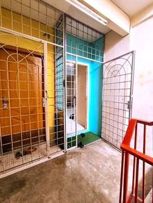Tingkat 1 - Ramin Apartment @ Taman Putera Jaya (3 Bilik) - 793 sqft