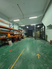 Seksyen 33, Shah Alam Technology Park.(No flood)1.5-Storey fac