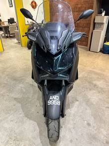 Yamaha Xmax V2