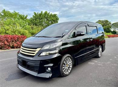 Toyota Vellfire 2.4 Golden Eyes # Sunroof