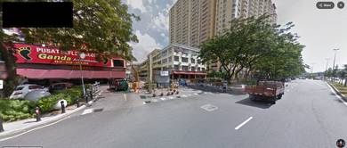 Platinum Walk Ground Floor Big Corner Shop 3268sf Next to Mall