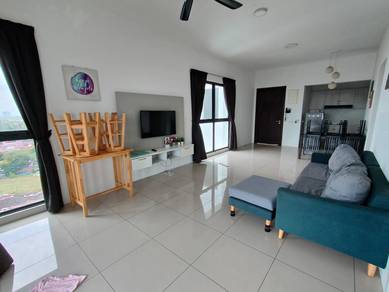 Fully Furnished Unit on Mahkota Impian Condominium | Alma