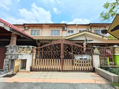[Renovated] + Aircond + Kitchen Cabinet Taman Sri Kejora Kajang