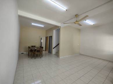 Below Market Face No House Bandar Puteri 2sty 20x75 Gated Guarded Sale