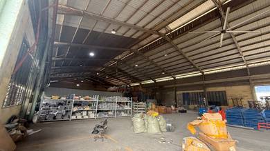 Single storey warehouse @ Balakong Seri Kembangan For Rent