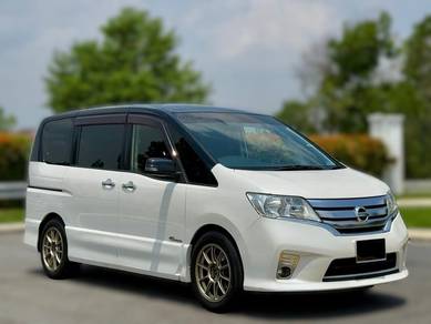 Nissan SERENA 2.0 S-HYBRID HIGHWAY STAR