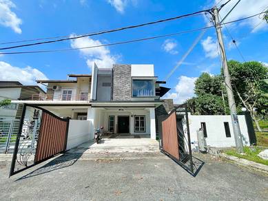 CORNER LOT 🔥 2 Storey Semi-D Taman Mentari, Semenyih