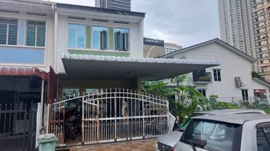 Off Jones Rd double storey terrace commercial potential for sale