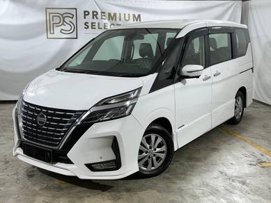 Nissan SERENA HIGHWAY STAR 2.0L (A)NISSAN FSR