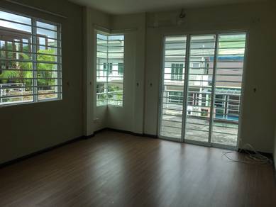 Taman Pertama Semi-Detached for sale