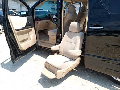 OTR Toyota Vellfire 2.4 WELCAB OKU SEAT