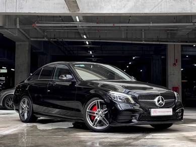 Mercedes Benz C300 2.0 AMG LINE(RED INTERIOR)