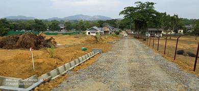 Baki 3 LOT di Pekan Gadek, MCL, Bebas Banjir, dekat dengan jalan besar