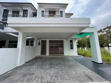 Renovated Corner Lot 2.5 Storey Terrace, Kepayang Heights Seremban.