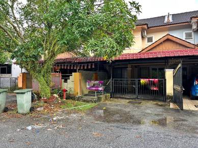 TURUN HARGA Double Storey Lorong Az Zaharah Puncak Alam FACING OPEN