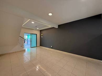 Bestari Indah, 2storey Medium Cost  3R2B, Ulu Tiram, Renovated