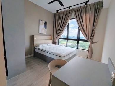 Female unit near to MRT Putra Permai