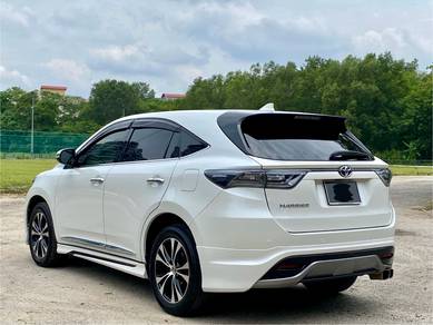 Toyota HARRIER 2.0 PREMIUM ADVANCE PACKAGE