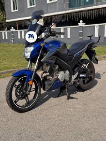 Yamaha  fz150 siap top box bracket in TMM