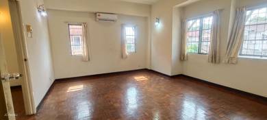 Usj 17 End Lot House for Rent