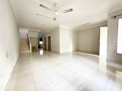 FREEHOLD| NONBUMI FACING PLAYGROUND 2 STOREY NILAI IMPIAN for SALE