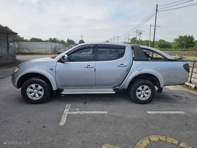 Mitsubishi TRITON 2.5 FACELIFT (A)