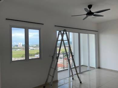 The Amarene 1100sf High Floor Airport and Seaview