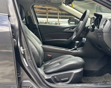 Mazda 3 2.0 SEDAN HIGH SKYACTIV (CKD) (A)
