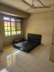 Hata Square Apartment-2