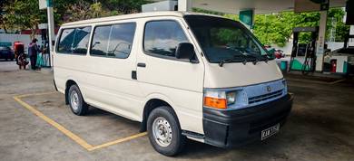 Toyota HIACE 2.4 (M) Diesel window van
