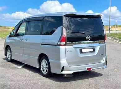 Nissan SERENA 2.0 PREMIUM HIGHWAY STAR (A)