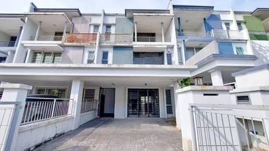 NON BUMI LOT 💥❗ 2.5 Storey Sunway Alam Suria Seksyen U10 Shah Alam