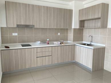 NEW SEMI FURNISHED BERKELEY UPTOWN CONDOMINIUM Klang Town Bukit Kuda