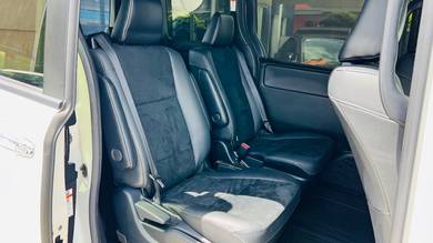 Toyota VOXY 2.0 ZS KIRAMEKI III 30 UNIT READY