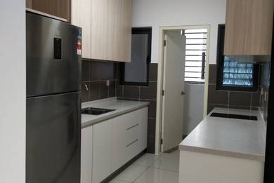 Lakeville Residence at Taman Wahyu for sale
