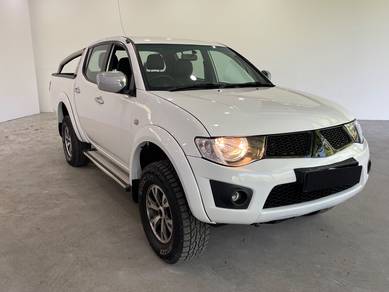 Mitsubishi TRITON 2.5 FACELIFT (A)