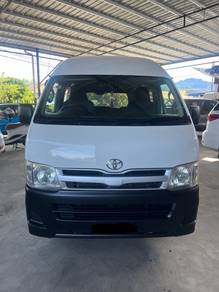Toyota HIACE 2.5 HIGH ROOF (M)