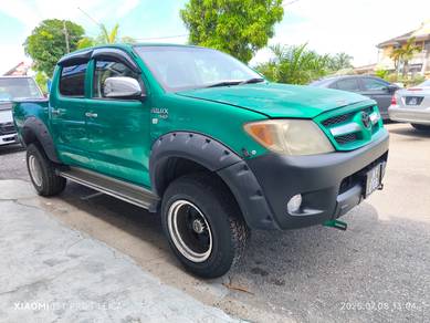 Toyota HILUX 2.5 G DUAL CAB (M)