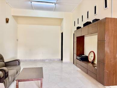 Single Storey _Corner Lot  Terraced House For Rent at Teluk Intan