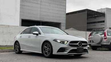 Mercedes Benz A180 1.3 SEDAN (A)