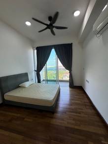 Paragon Suite / Walking distance 2 mins to Ciq / Low depo below market