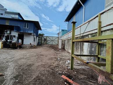 7,000 Feet for Car Workshop/Contractor- at Kampung Cheras Baru-Rent